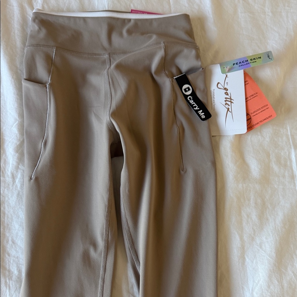 By Gottex Peach Skin Leggings in Taupe size XS capri